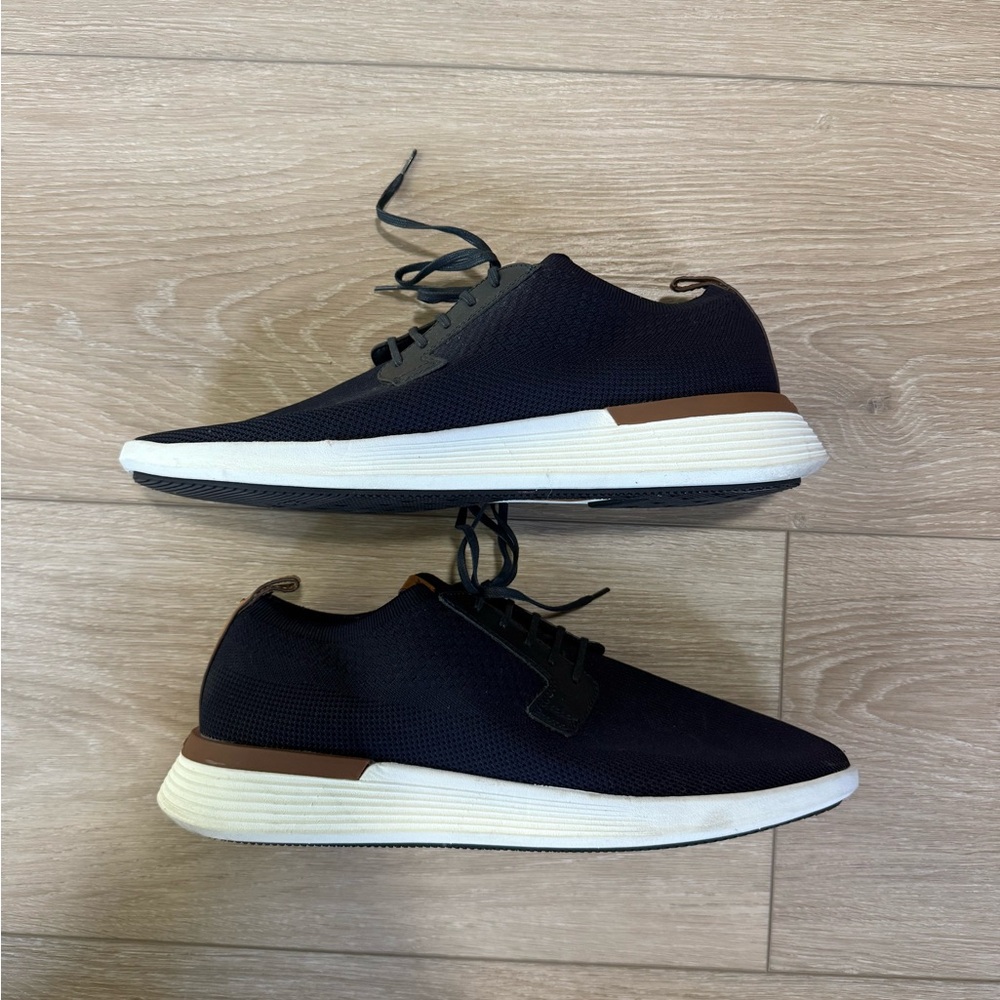 Men's Blue Wolf & Shepherd SwiftKnit